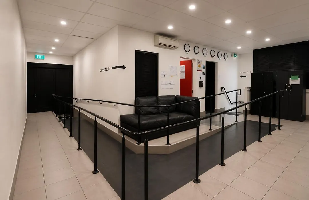 Podstel Perth City Backpackers Hostel - Capsule Style Accommodation - Valid Passport Required To Check In-1